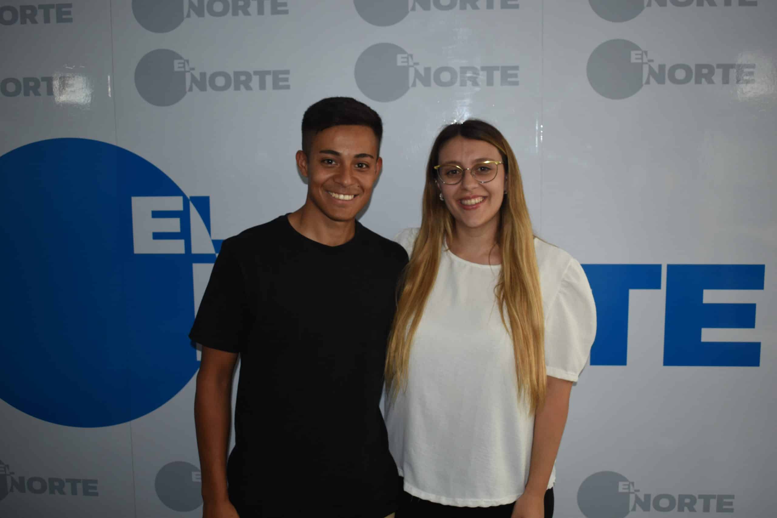 La historia de la pareja que se comprometio en el partido Boca vs Juventude