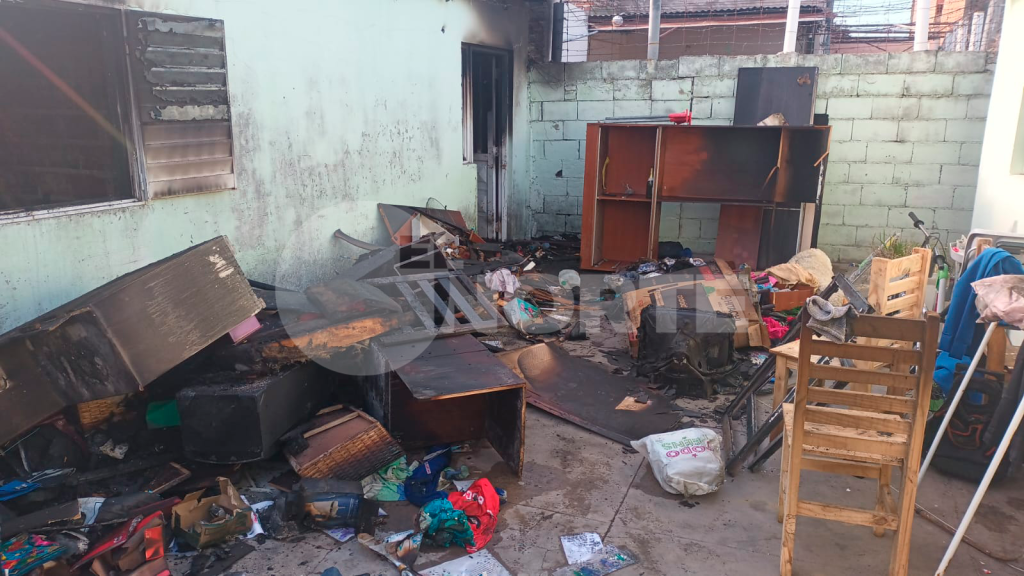 Una mujer y su hijo de 11 años perdieron todas sus pertenencias por un incendio en su vivienda: piden donaciones