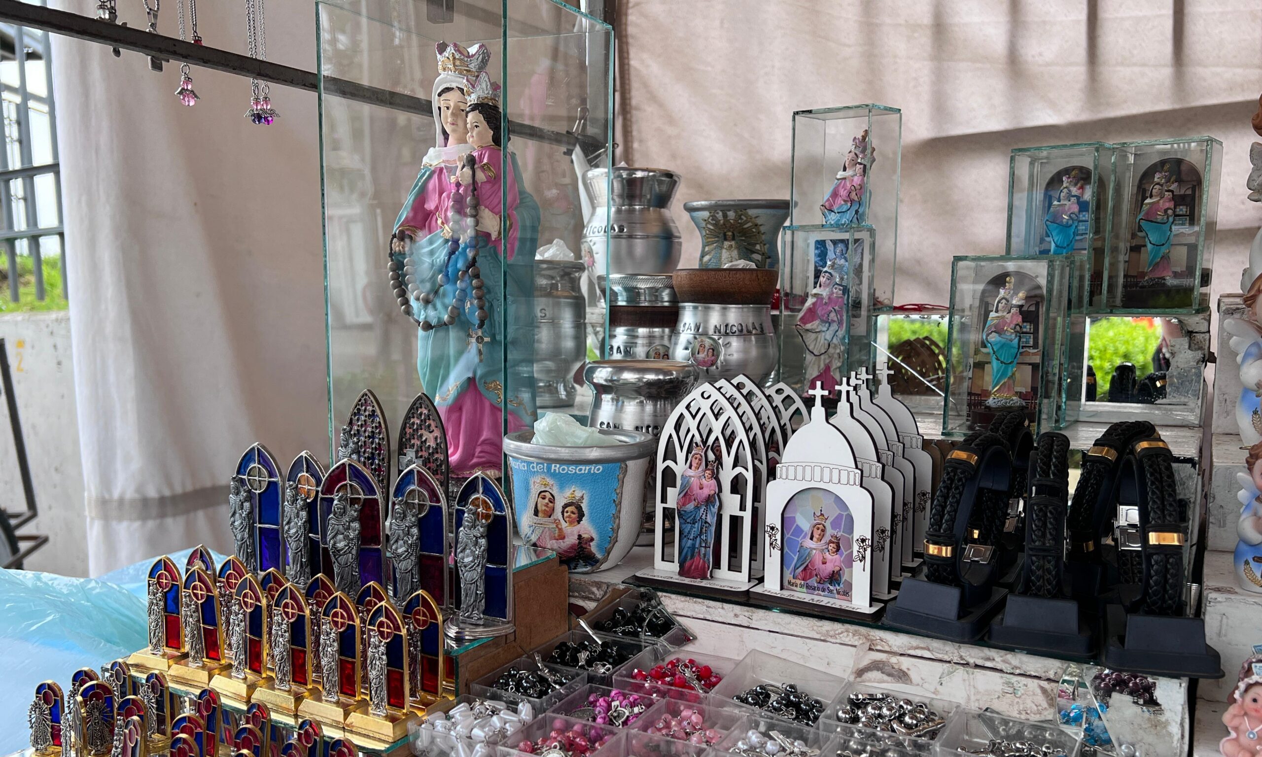 La ciudad se prepara para el 42° aniversario de la Virgen del Rosario de San Nicolás: expectativas entre los comerciantes