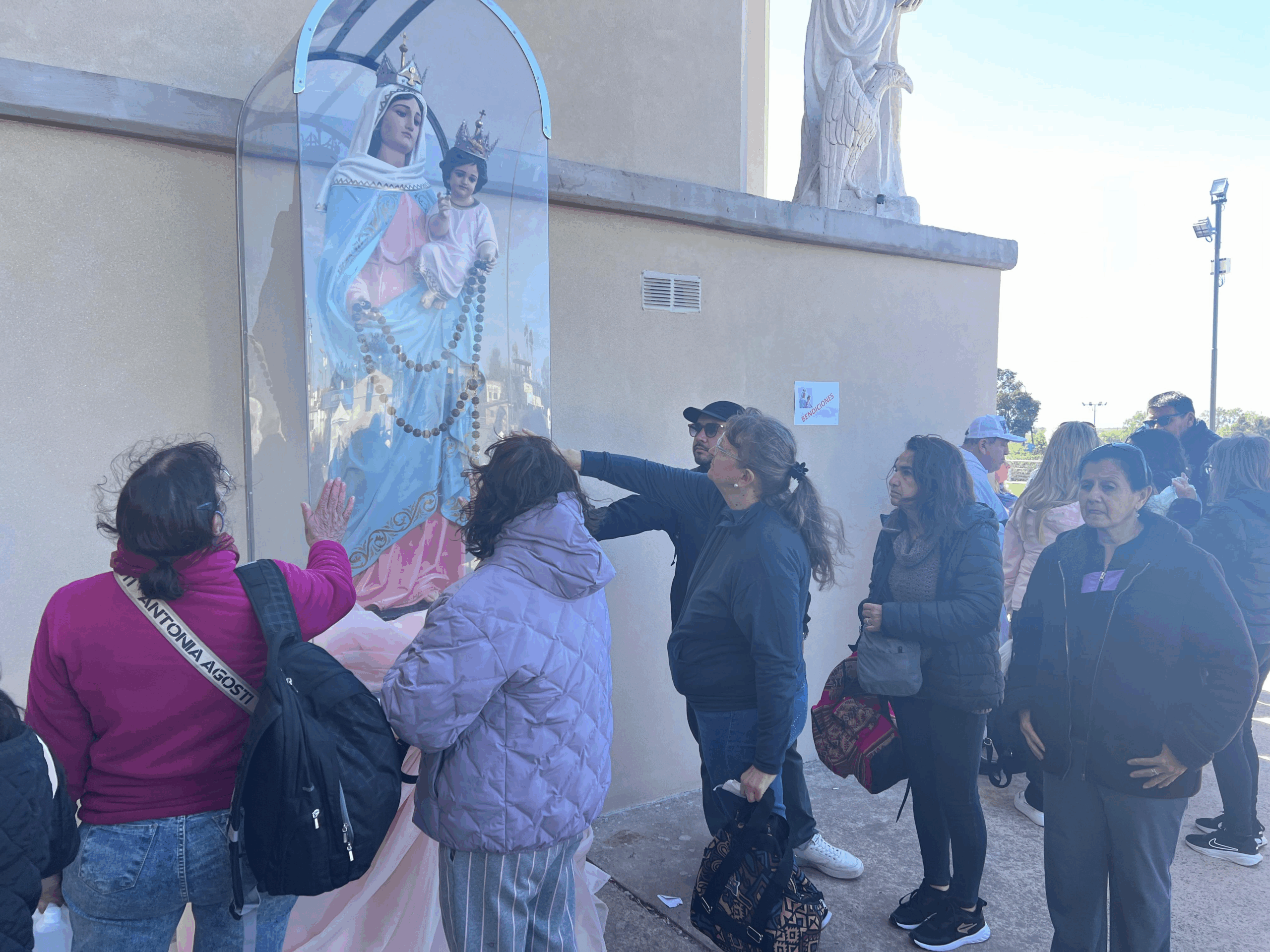 Los testimonios de los fieles en el 42° aniversario de la Virgen del Rosario de San Nicolás