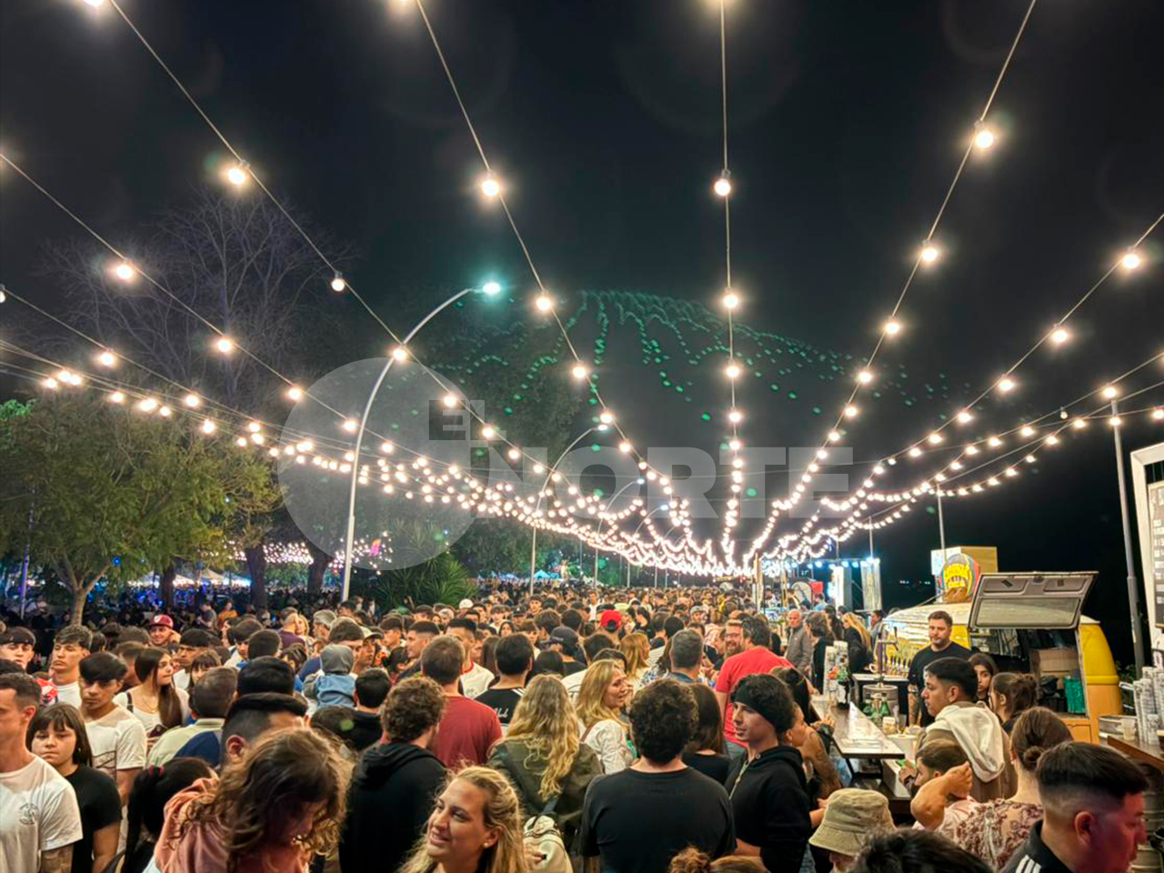 Concluyó la segunda jornada de Festival Rico en el empedrado de la costanera
